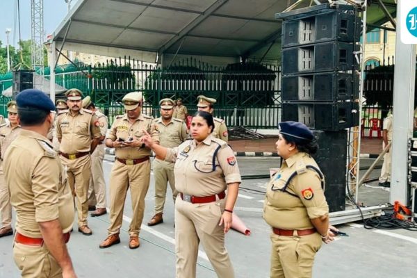 Lucknow-Police-reviewing-security-arrangement-in-a_1691863988425_1785980234474_29750e66-4e8a-4eb8-bdc9-40b106ca69e8