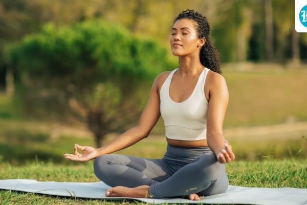 yoga_mat_1755352253932_1786132746644_2078c2d6-da7b-4980-856f-8148d871f449