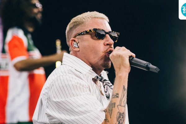 macklemore__1790402203287_a0dI_1790402203415_3Elw_6bfe4fde-b4cf-4cbd-be79-577c012600ea_4oR5