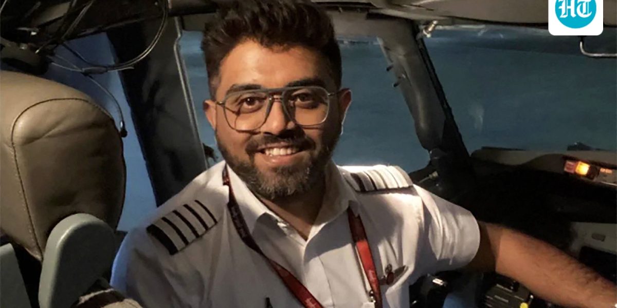 TOPSHOT-ISRAEL-SAUDI-UAE-TRANSPORT-AVIATION