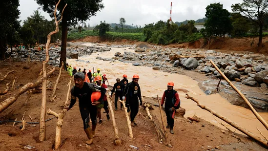 ASIA-WEATHER-INDIA-LANDSLIDE-3_1722598056154_1781089636100_289c84f7-f26f-45e5-8ed0-5ad09794a389