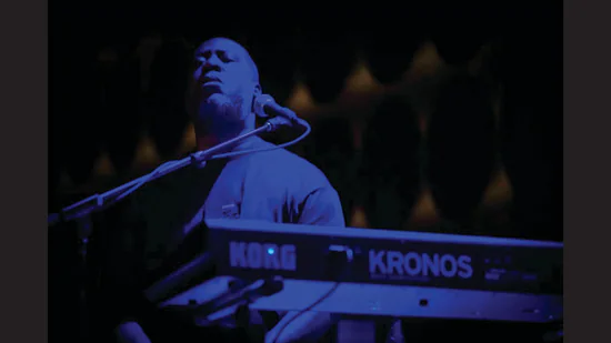 In-an-example-of-what-Glasper-is-doing-his-album-_1782483508824
