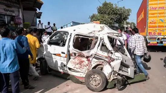 Jaipur_road_accident_1762185105346_1762185105545_1781589720037_449d30bd-4d86-40ac-8aa3-930b5a5eb507
