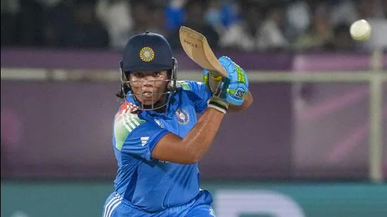 Richa-Ghosh-in-action-during-the-ODI-women-s-World_1781019466389