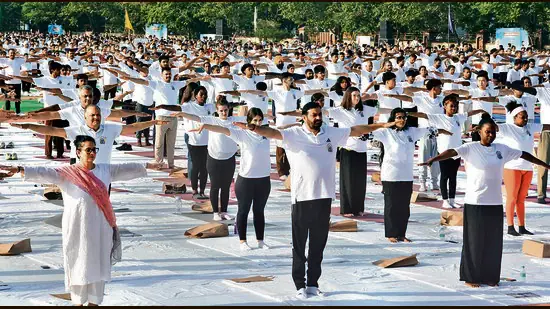 Saini-announces-that-yoga-will-be-taught-in-classe_1782069766253
