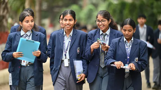 Students_generic_1782444979211_1782444979532_80a8d1bd-431d-4961-8c1d-d830ed6e7032
