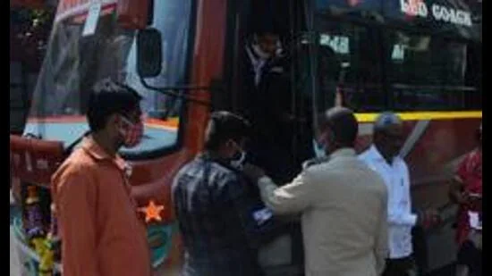 Thane-India-November-11-2021-Thane-RTO-allows_1780901045683