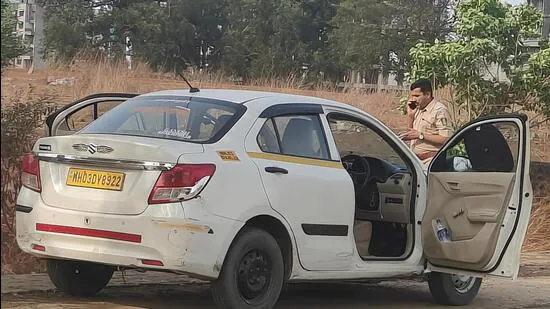 p-Badlapur-Neral-highway-deaths-Blocked-on-phone_1781465156290