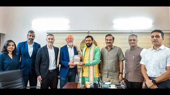 Haryana-Chief-Minister-Nayab-Singh-Saini-meets-Swe_1783522839698