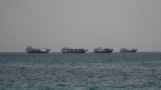 Hormuz_vessels_reuters_1783073524911_1783073528340_47771847-7058-4e47-bde4-8386a68da47b