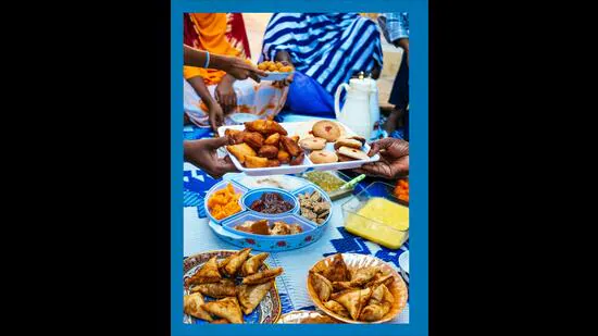 Sambuus-which-have-a-lot-in-common-with-the-samos_1783695703064