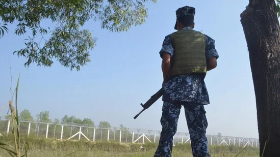 myanmar-bangladesh-refugee_7dfe4c16-01b3-11e8-8651-33050e64100a_1783660997406_ce4d9838-51c4-4253-9dd6-cc1c10022e04