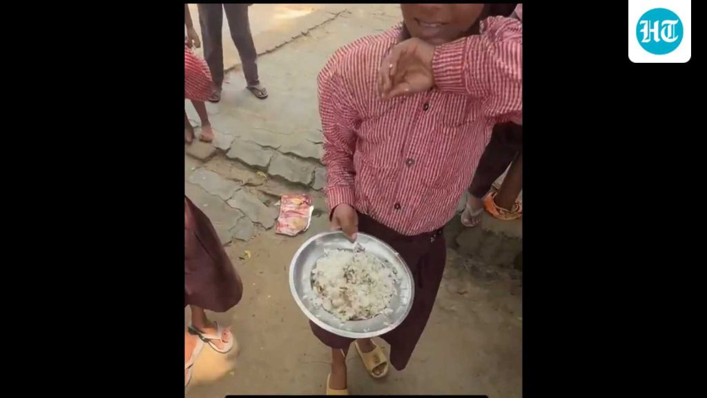 A-clip-from-a-video-that-went-viral-shows-the-food_1786552531699