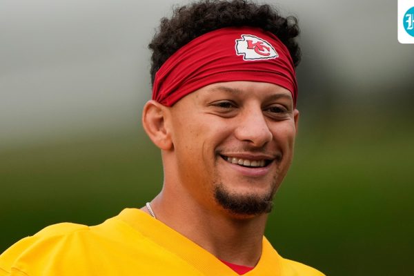 Chiefs-Camp-Football-44_1786132185116_1786132206793_56162da0-1056-47f1-a0b6-5ca438e12587