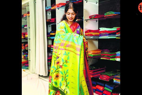 Fusion-Paithani-saris-test-tradition-with-new-drap_1786817944302