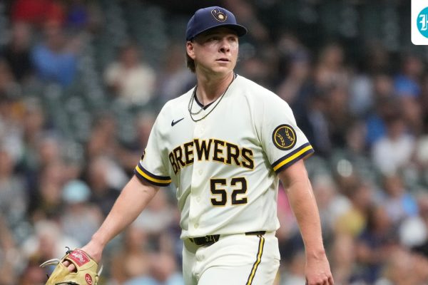 Pirates-Brewers-Baseball-13_1785979490051_1785979523422_b53a4b5e-3beb-4c27-979f-3a0c58bced16
