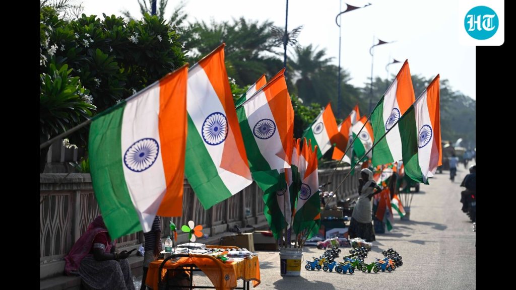 Roadside-vendors-start-selling-tricolor-ahead-of-I_1786552951676