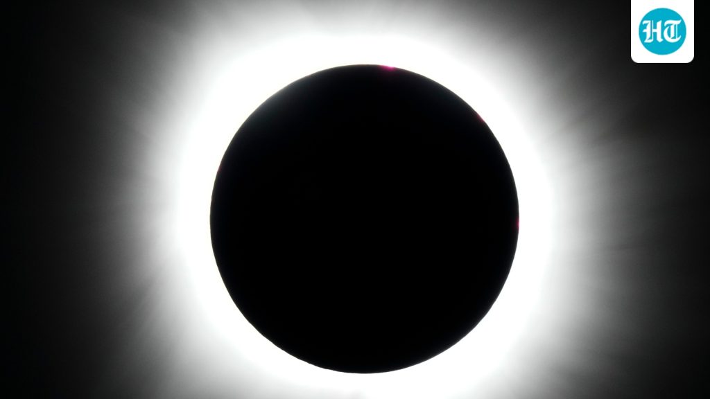 Solar-Eclipse-0_1786543559990_1786543582797_030b0cf4-36e0-47bb-80dc-612a1c8366eb_1786550659396_1370a15a-e132-48c6-8bfb-3da20a6a76f5
