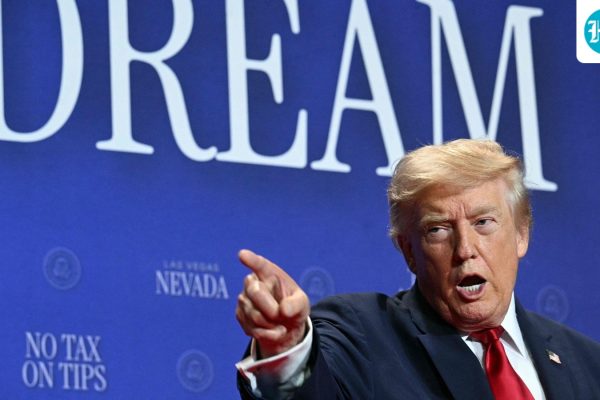 TOPSHOT-US-POLITICS-TRUMP-0_1786002136114_1786002154777_f2602bf9-2552-4e37-9a68-034d75c59072