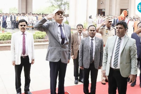 The-Independence-Day-was-celebrated-with-patriotic_1786906103670