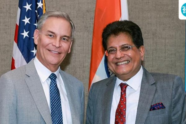 Commerce-and-industry-minister-Piyush-Goyal-arrive_1790782420707_OcW7