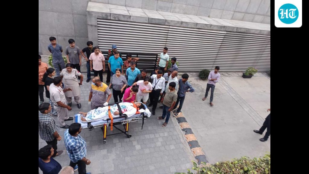 The-woman-suffered-a-head-injury-and-leg-fracture-_1788236335676