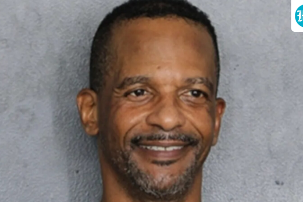 mugshott_1789257104877_cc9121e0-35a5-465d-b4f9-3f5f0c63a332_1789257109862_3e53235f-3d4d-4ceb-838e-8c814f49eac8_bd6d8f55-9f70-4ddb-a0cf-f57d5a288820_f0757ba5-f295-4899-b454-6b36b4ce335f